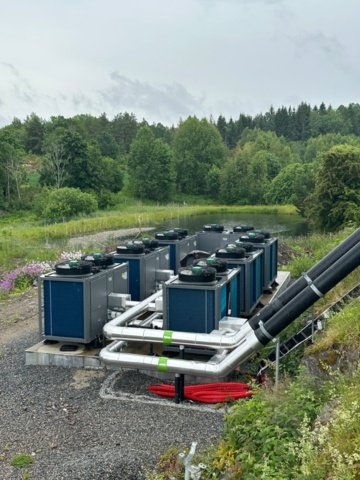 1571646-4 90 kW Air/Water Heat Pump – Unused for industry and larger properties – P61