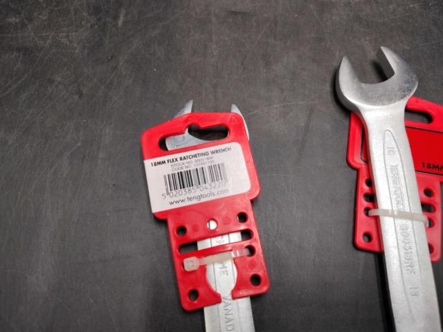 1571647-5 U-ringspärrnycklar, 4 st - TengTools, 18 mm, ledbar ring, spärrfunktion