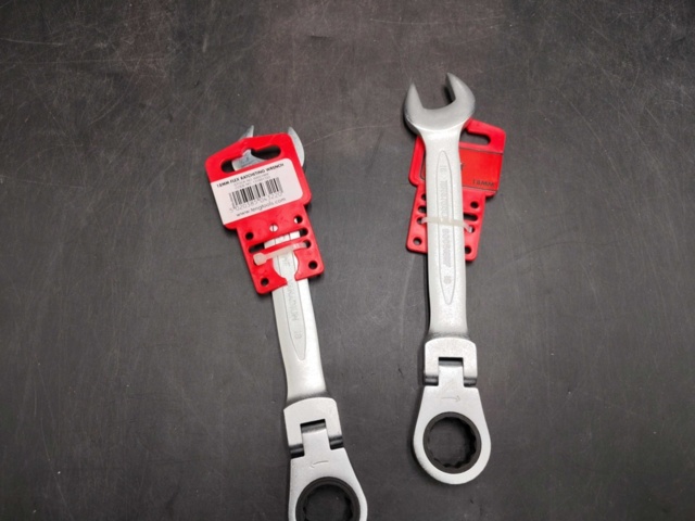 1571647-6 U-ringspärrnycklar, 4 st - TengTools, 18 mm, ledbar ring, spärrfunktion