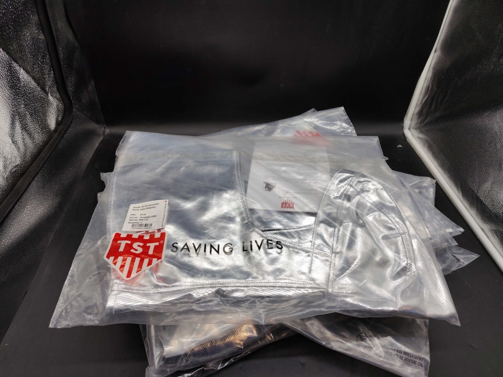 1571648-2 Safety equipment - TST heat protection hood and Moldex filters