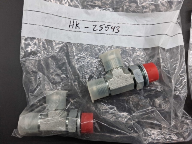 1571658-5 Hydrauladaptrar och kopplingar - raka och vinklade modeller