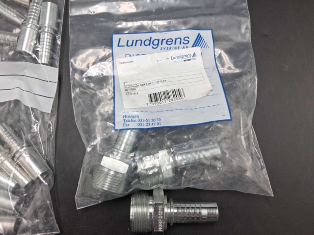 1571665-3 Hydrauliska slangnipplar - vinklade och blandade modeller
