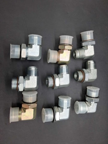 1571668-4 Hydrauliska vinkeladaptrar - blandade modeller