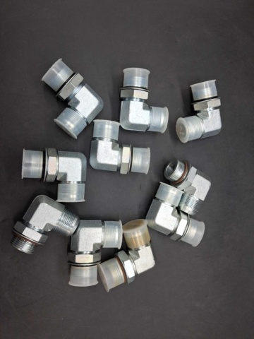 1571669-5 Hydrauliska vinkeladaptrar - blandade modeller och dimensioner