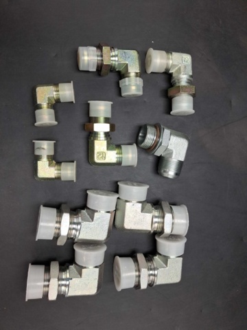 1571671-8 Hydrauliska T-kopplingar och vinkeladaptrar - blandade modeller