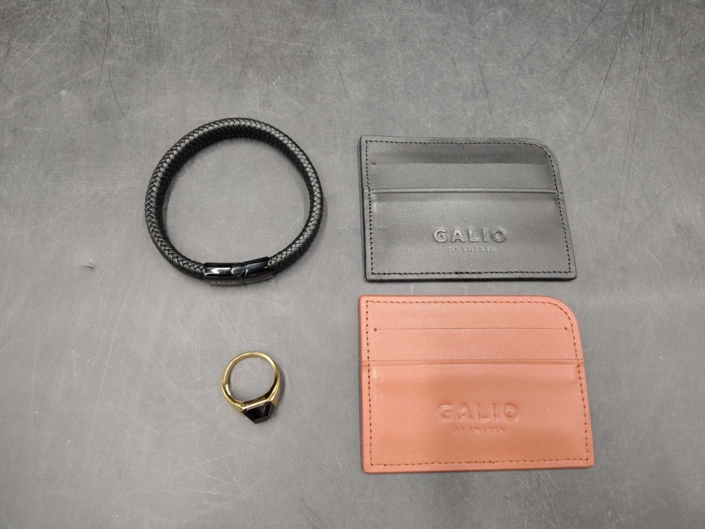 1571736-2 Accessoarer med korthållare och smycken - Galio