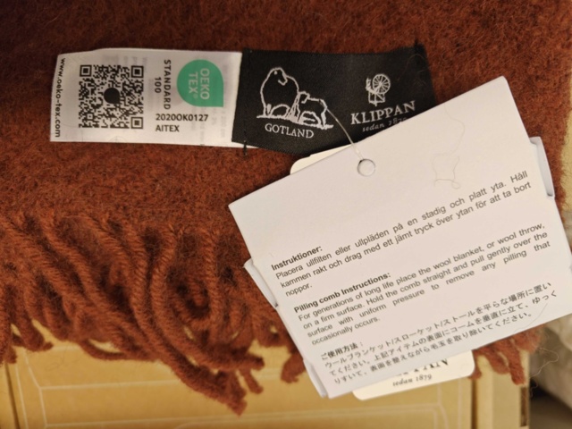 1564802-4 Wool blankets 2 pcs new - Klippan Gotland