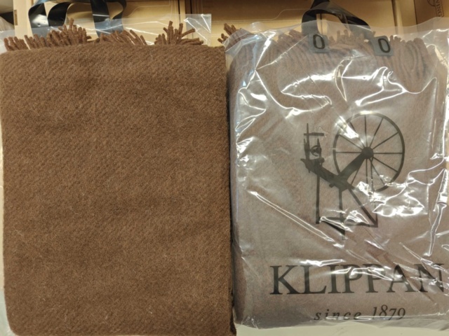 1564803-2 Ullfiltar 2 st nya - Klippan Gotland Walnut