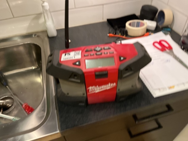 1571824-4 Mileaukee radio