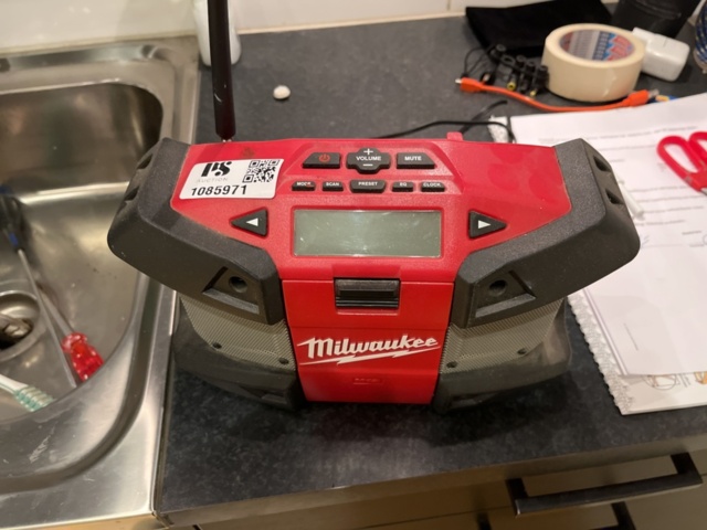 1571824-5 Mileaukee radio