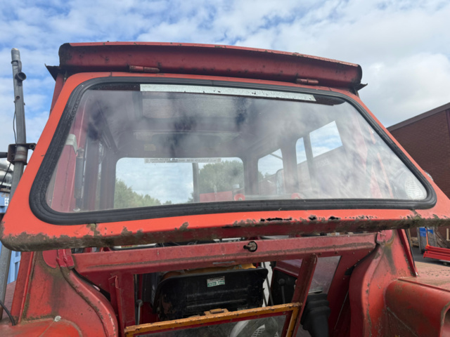 1571825-10 Traktor VOLVO-BM T 500 H -1977
