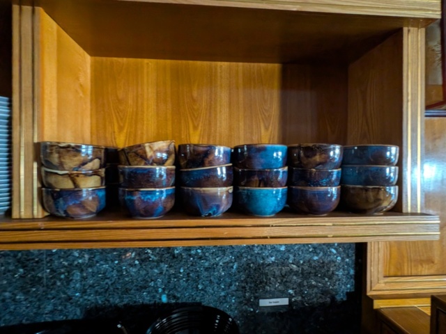 1320541-3 Porcelain, glass, ice maker, etc.