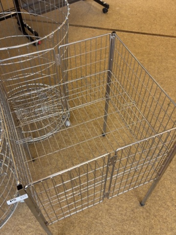 1529985-3 Wire baskets 3 pcs