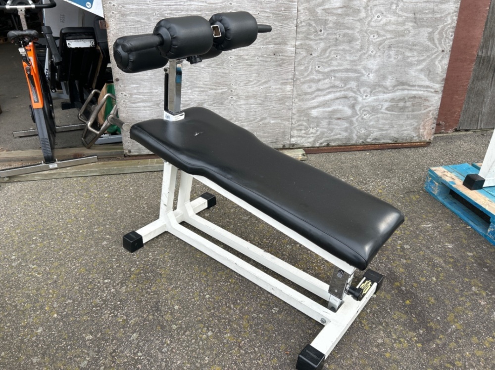 1486377-1 Sit-up bench - Technogym