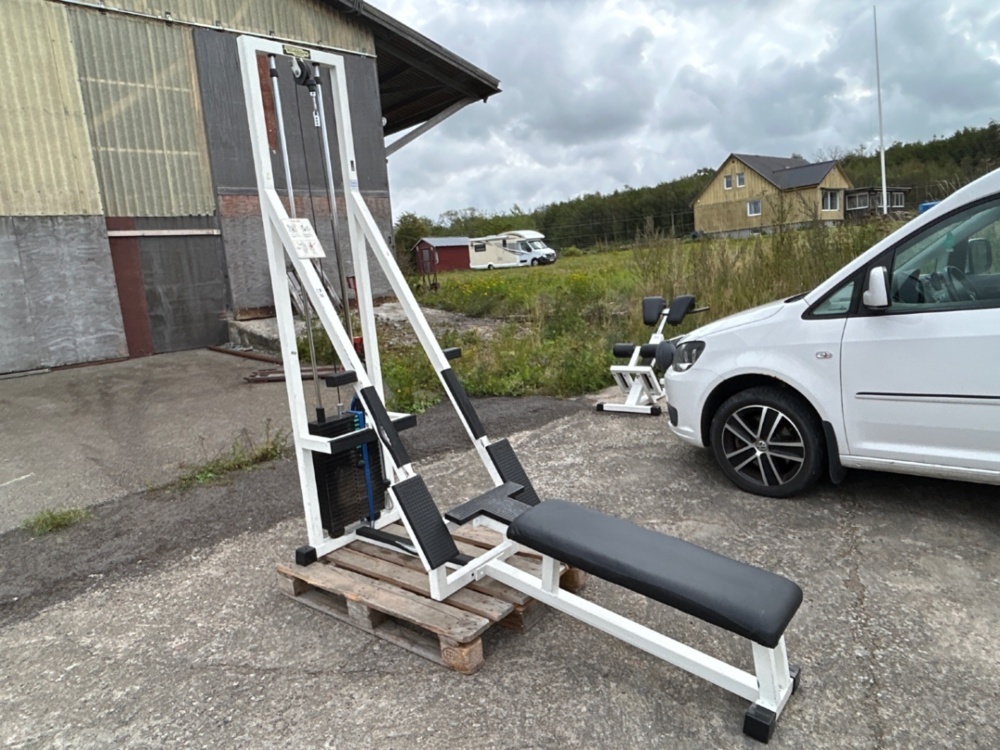 1486376-2 Rowing with weight magazine