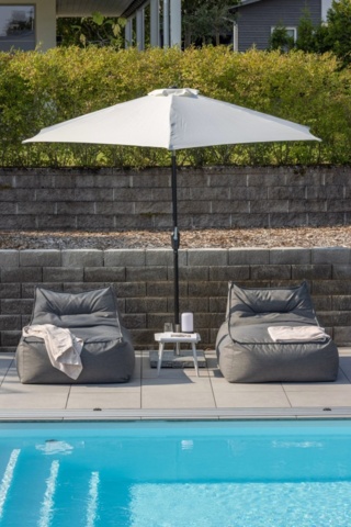 1570106-1 Parasoll vitt 3 meter
