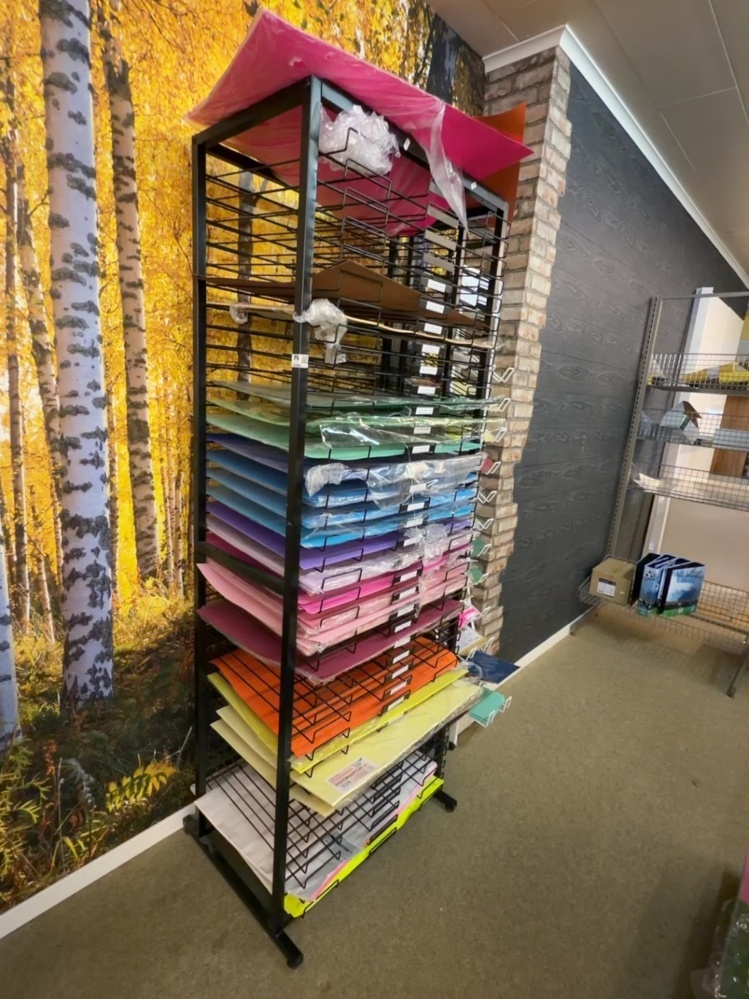 1529993-2 Butiksinredning med innehåll - Hobby-, pyssel- och kontorsmaterial