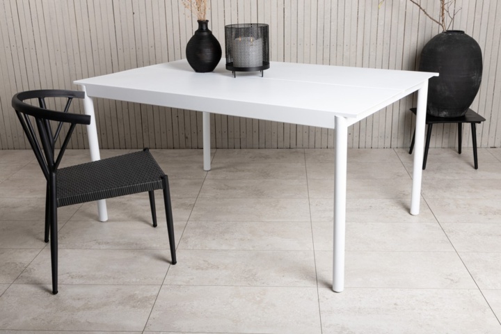 1570015-1 Rektangulärt matbord vit aluminium