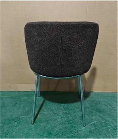 1570039-3 Matstol i ljus bouclé med rundad sits och rygg 4st