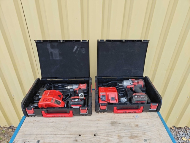 1484508-1 Milwaukee screwdriver and nut driver