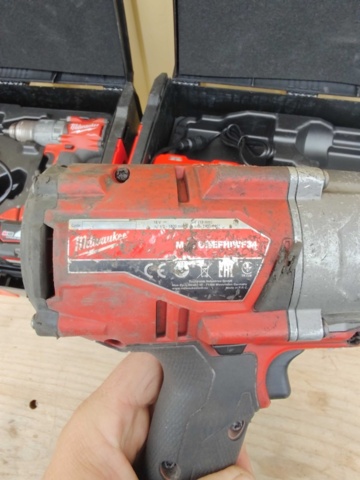 1484508-4 Milwaukee screwdriver and nut driver