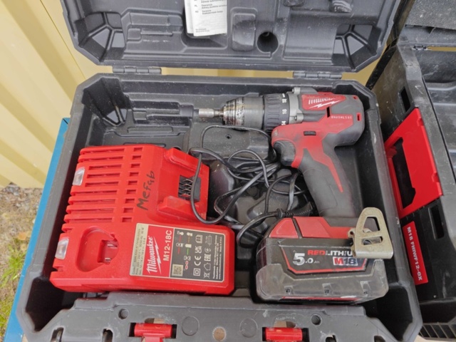 1484509-6 Milwaukee screwdriver and nut driver
