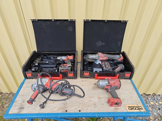1484510-1 Milwaukee screwdriver, nutrunner and angle grinder