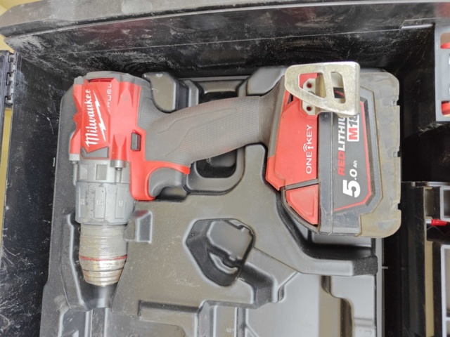 1484510-5 Milwaukee screwdriver, nutrunner and angle grinder