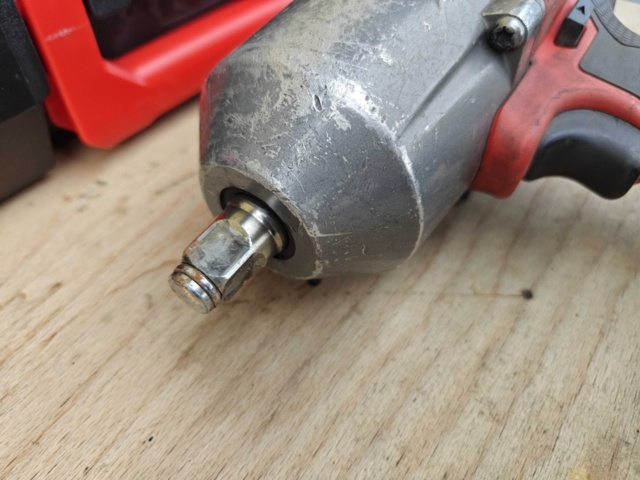 1484510-8 Milwaukee screwdriver, nutrunner and angle grinder