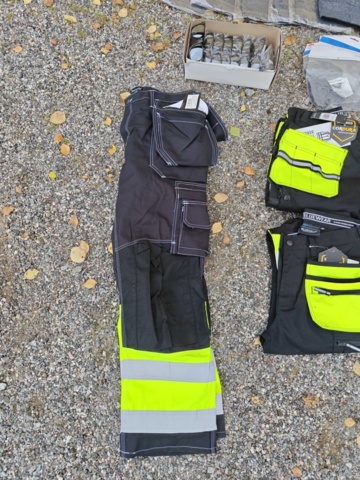 1484512-10 Mixed work clothes