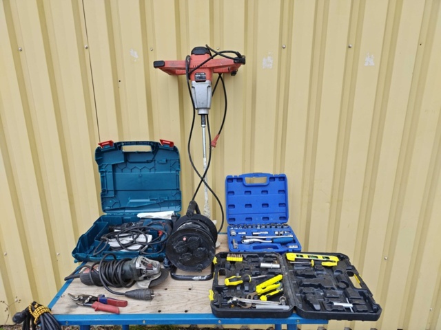 1484516-1 Hammer drill, whisk, angle grinder and more
