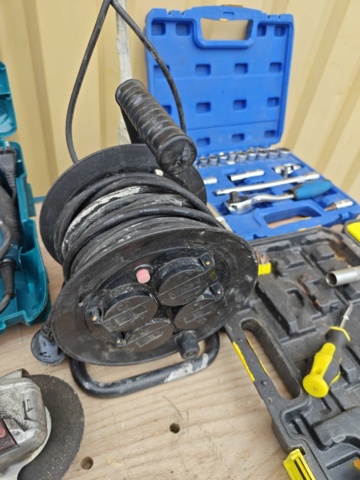 1484516-9 Hammer drill, whisk, angle grinder and more