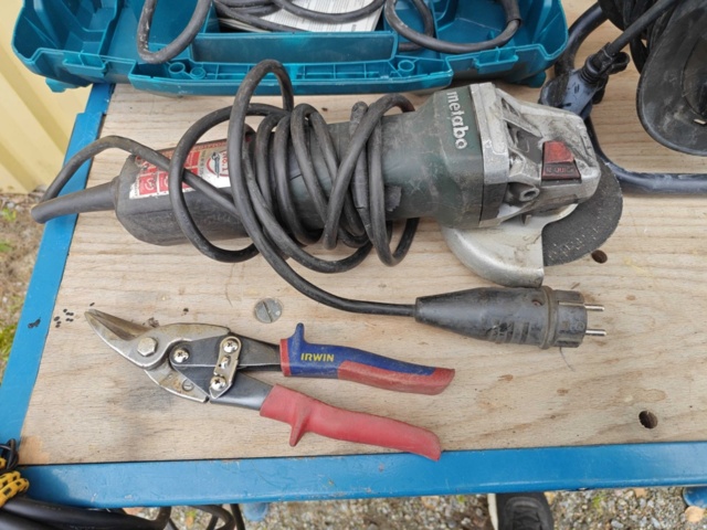1484516-10 Hammer drill, whisk, angle grinder and more