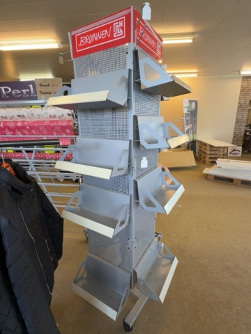 1530012-3 Display stand - Well