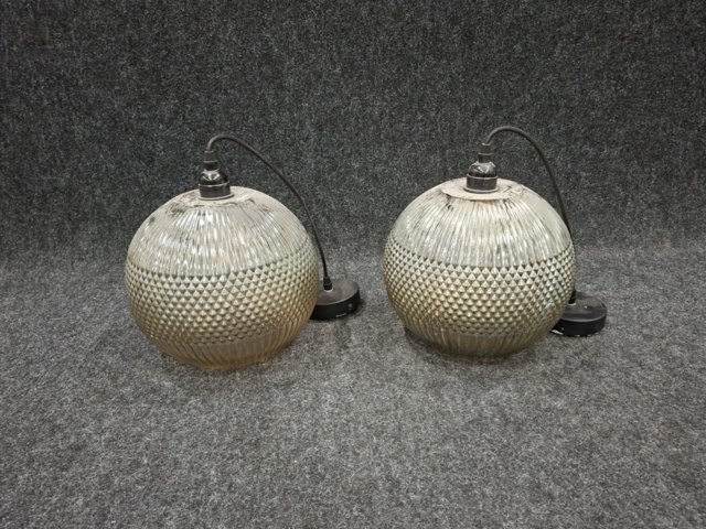 1570588-1 2 st pendellampor
