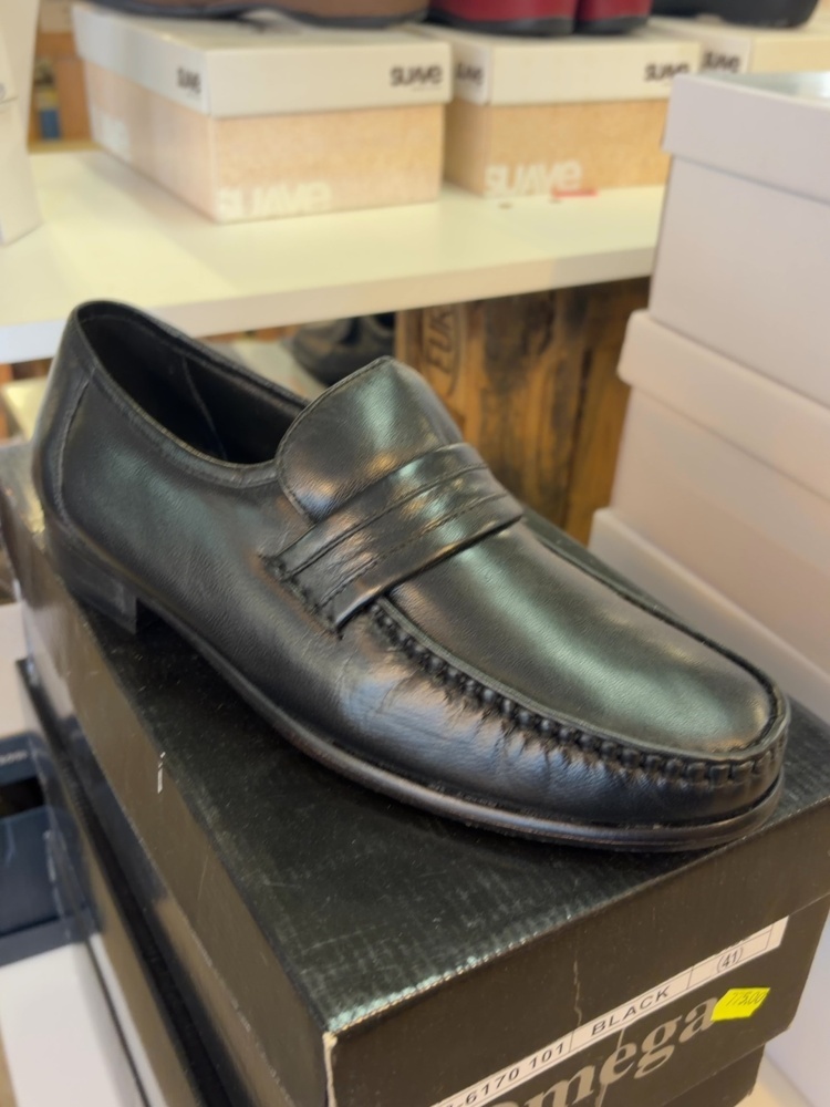 1530027-2 Samling med skor - Omega