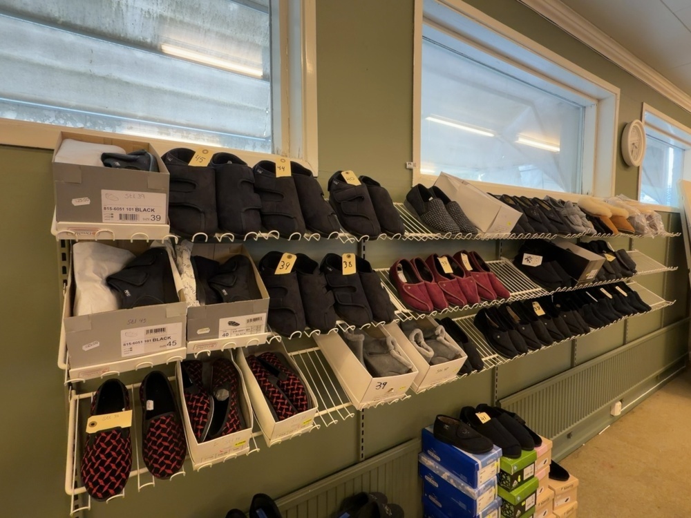 1530044-1 Samling med diverse skor
