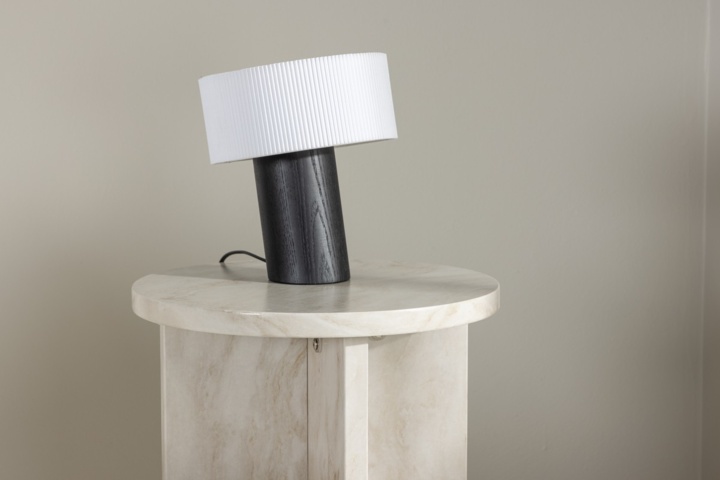 1570214-13 2 st mindre bord
