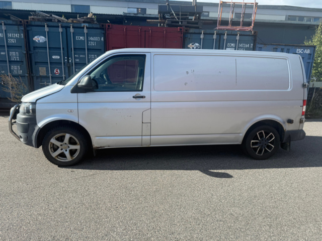1571826-2 VW Transporter T28 2.0 TDI -2010