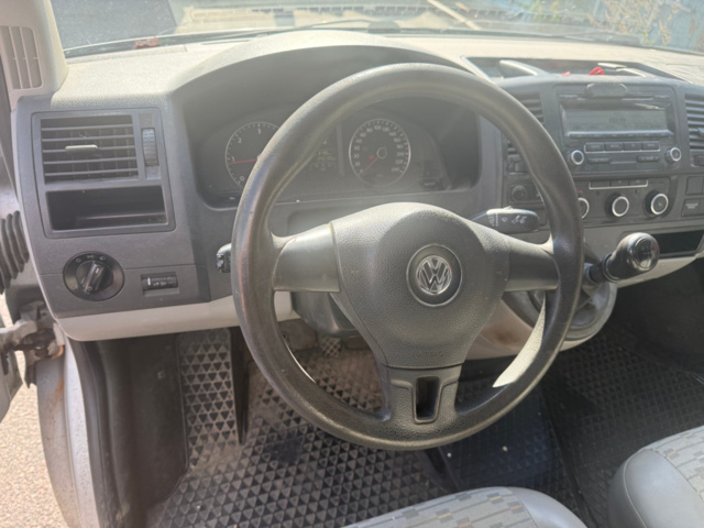 1571826-16 VW Transporter T28 2.0 TDI -2010