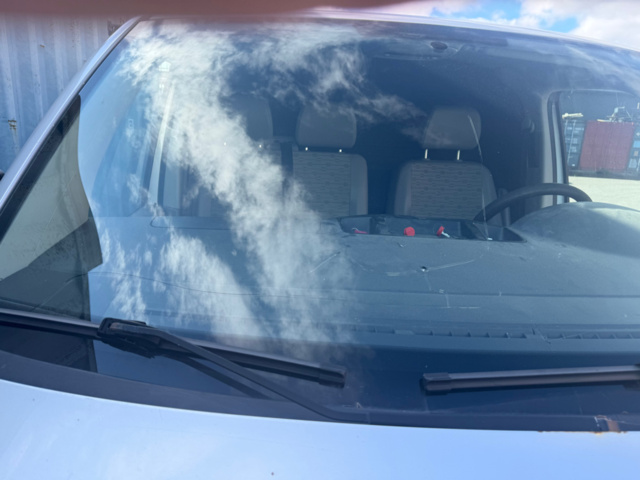 1571826-24 VW Transporter T28 2.0 TDI -2010