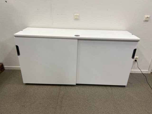 1546160-1 Office furniture 4 pieces