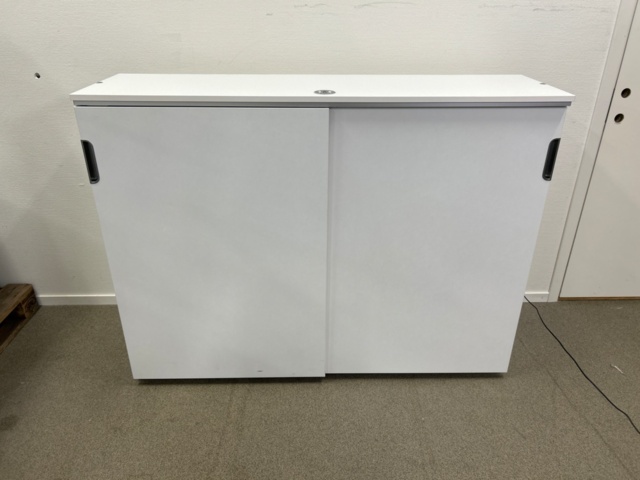 1546160-5 Office furniture 4 pieces
