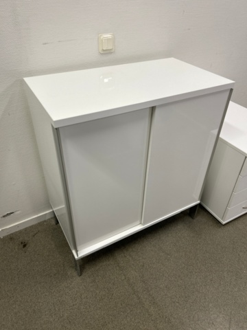 1546160-13 Office furniture 4 pieces