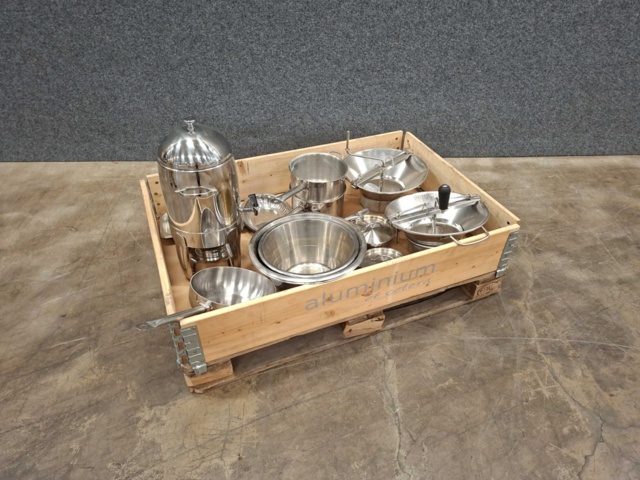 1570596-1 Rostfria köksutensilier