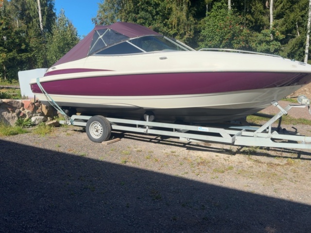 1458473-2 Maxum 2100 SC – 2001 – MerCruiser 4,3L V6 ink Båttrailer