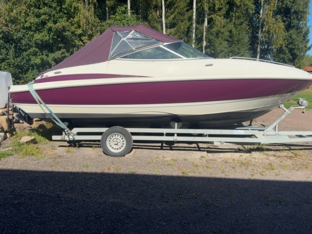 1458473-3 Maxum 2100 SC – 2001 – MerCruiser 4,3L V6 ink Båttrailer