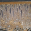 1570602-12 Sortiment med glas, brukar m.m.