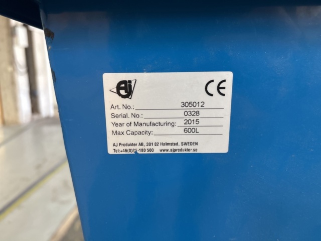 1511345-9 Palldragare och tippcontainer - BT / AJ