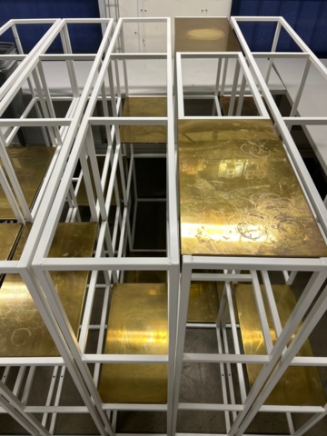 1546162-5 5 shelf sections with shelves in "brass"